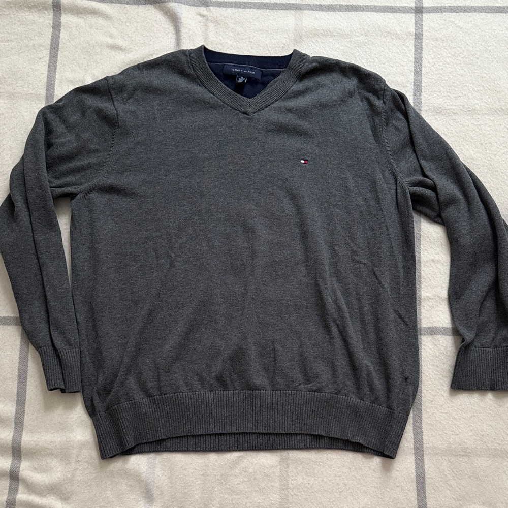 Tommy Hilfiger Men's Charcoal V-Neck Sweater